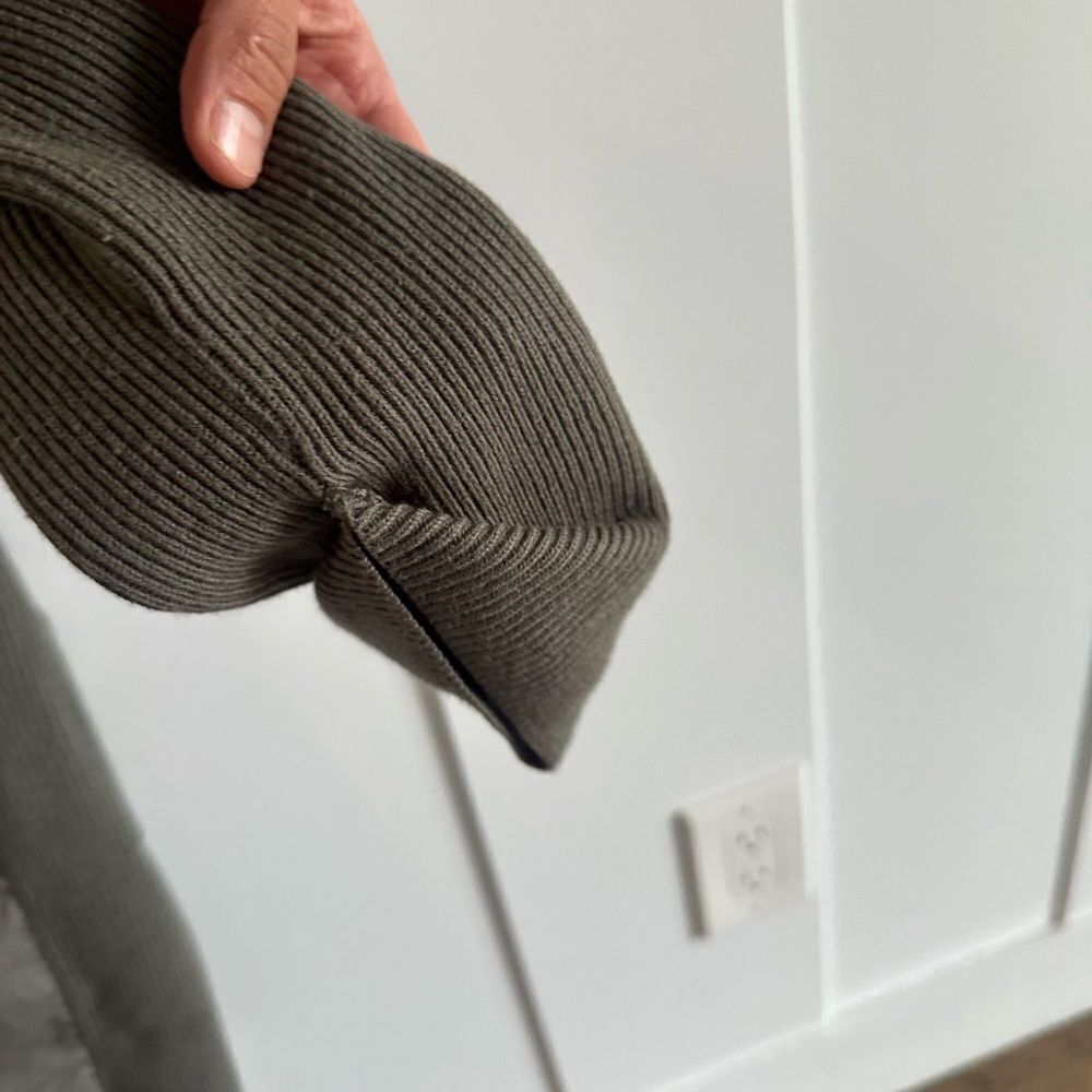 Lululemon Grey Sage Still At Ease Wrap - Picture 6 of 14
